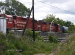 CP 3097 and CP 3043 (EMD GP38-2)